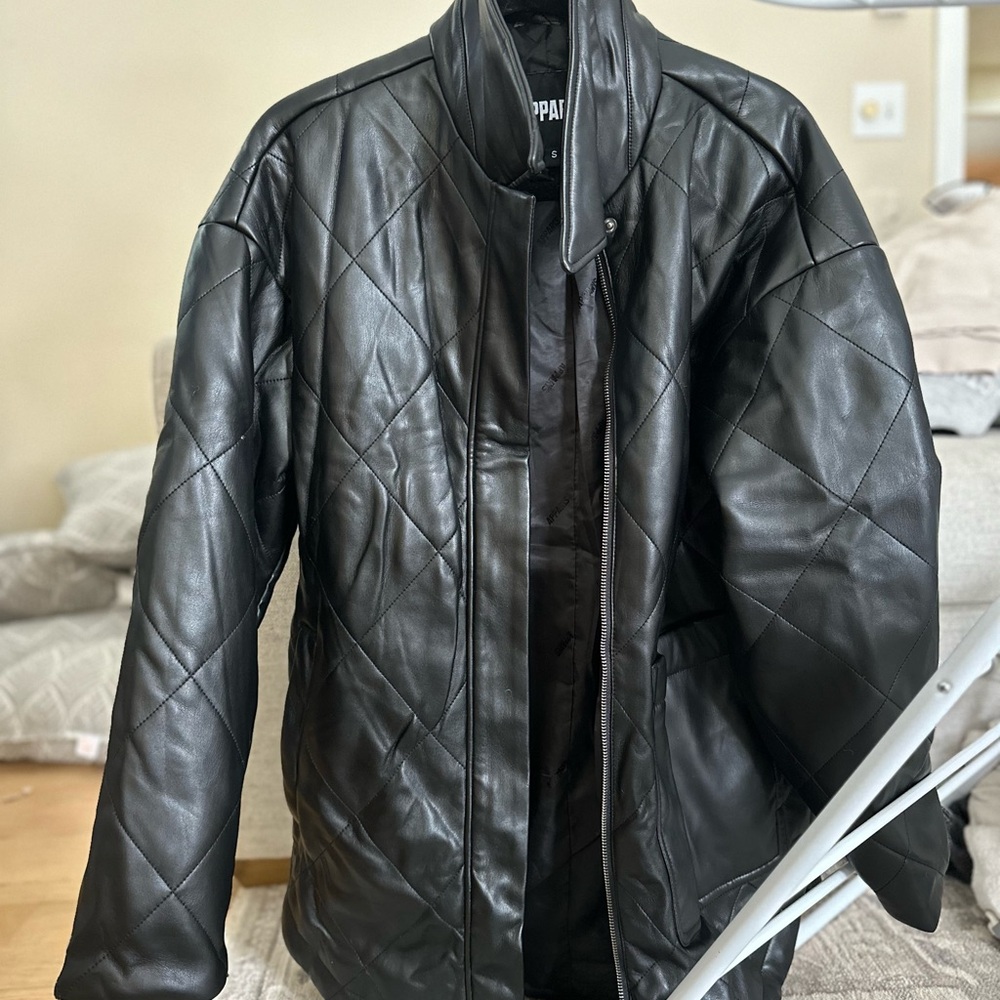 Apparis women’s  Black Quilted Puffer Jacket